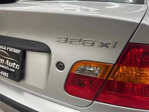 2005 BMW 325 