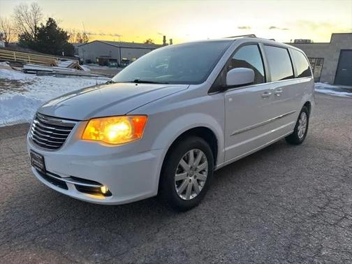 2014 Chrysler Town & Country Touring