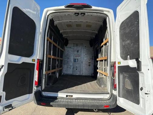 2022 Ford Transit-250 Base