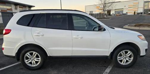 2012 Hyundai SANTA FE GLS