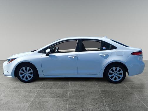 Ice 2024 Toyota Corolla LE