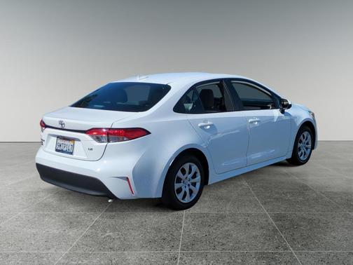 Ice 2024 Toyota Corolla LE