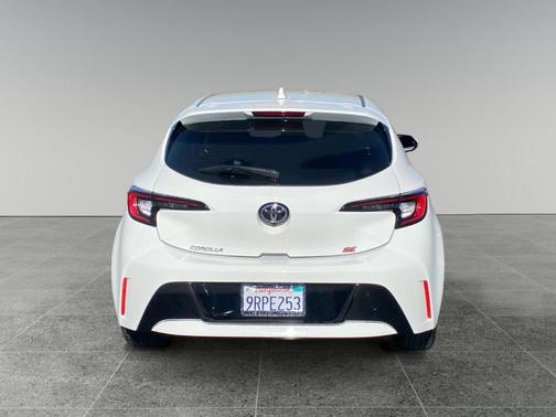 Ice 2024 Toyota Corolla Hatchback SE