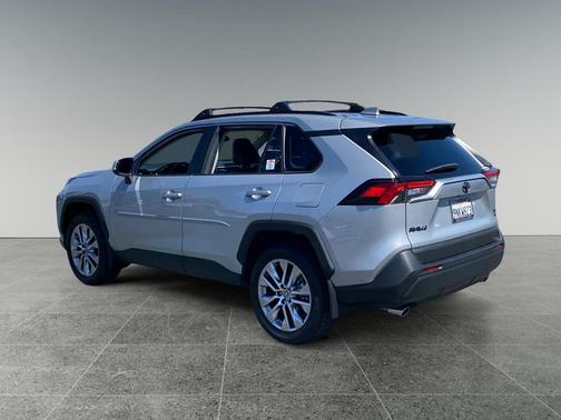 Silver Sky Metallic 2024 Toyota RAV4 XLE Premium