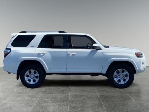 Ice 2023 Toyota 4Runner SR5