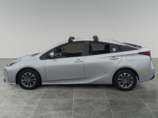 2022 Toyota Prius L