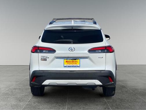 2024 Toyota Corolla Cross XLE