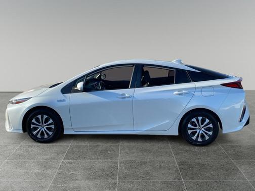 2021 Toyota Prius Prime LE