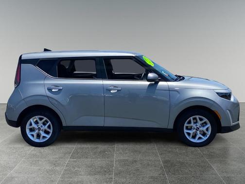 Steel Gray 2023 Kia Soul LX