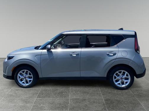 Steel Gray 2023 Kia Soul LX