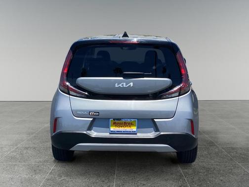 Steel Gray 2023 Kia Soul LX
