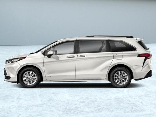 2025 Toyota Sienna LE