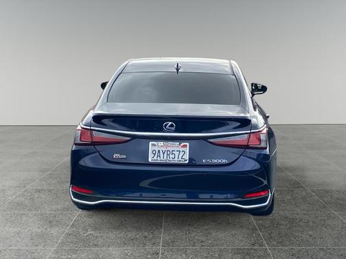 Nightfall Mica 2022 Lexus ES 300h 300H