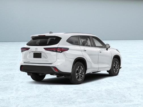 2025 Toyota Highlander XLE