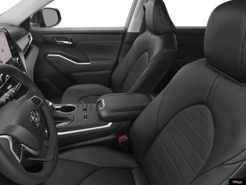2025 Toyota Highlander XLE
