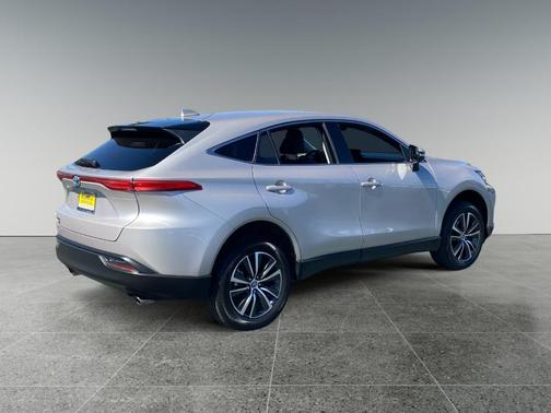 Titanium 2024 Toyota Venza LE