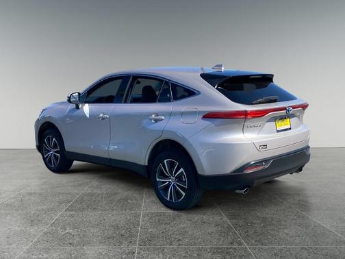 Titanium 2024 Toyota Venza LE