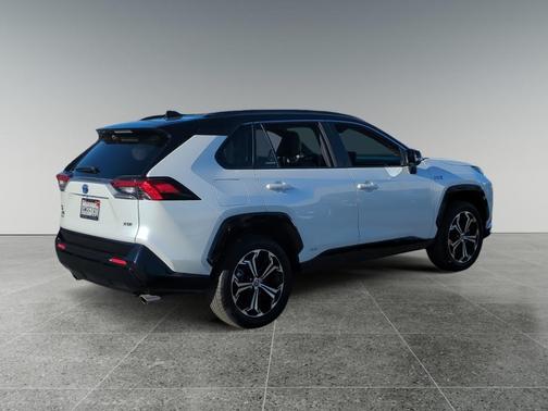 2024 Toyota RAV4 Prime XSE