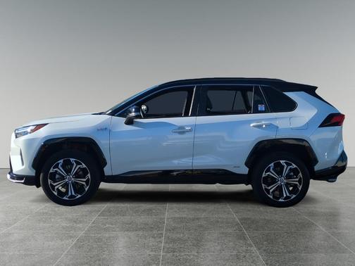 2024 Toyota RAV4 Prime XSE