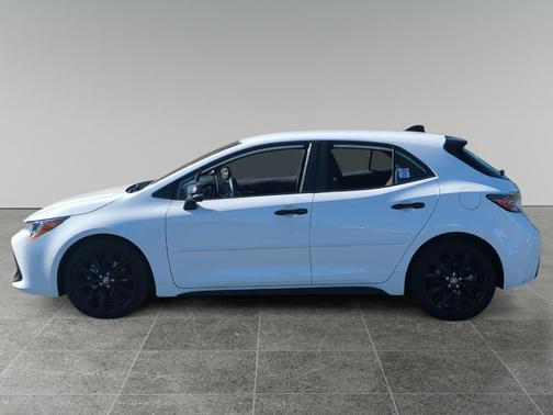 2022 Toyota Corolla Hatchback SE Nightshade