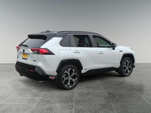 2024 Toyota RAV4 Prime XSE