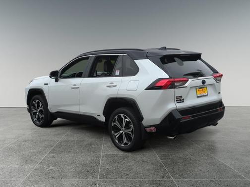 2024 Toyota RAV4 Prime XSE