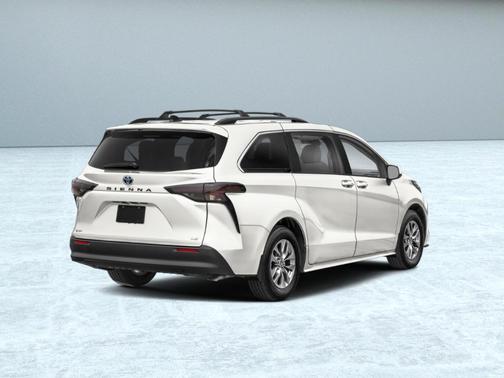 Ice 2026 Toyota Sienna LE