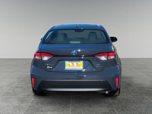 2025 Toyota Corolla Hybrid LE