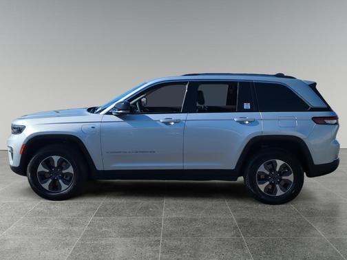 2022 Jeep Grand Cherokee 4xe Base