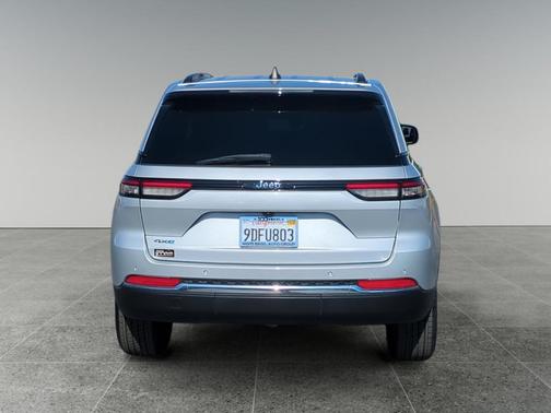 2022 Jeep Grand Cherokee 4xe Base