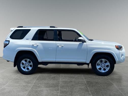 Ice 2023 Toyota 4Runner SR5