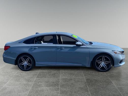 2022 Honda Accord Touring 2.0T