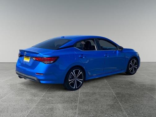 Electric Blue Metallic 2022 Nissan Sentra SR