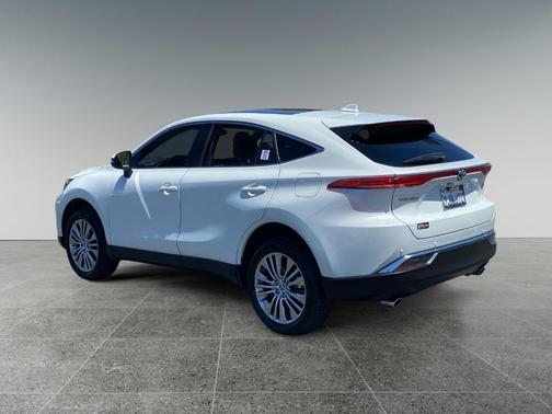 Pearl 2023 Toyota Venza Limited