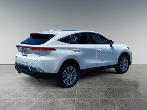 Pearl 2023 Toyota Venza Limited
