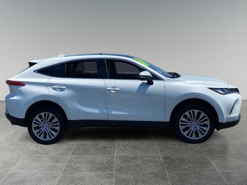 Wind Chill Pearl 2023 Toyota Venza Limited