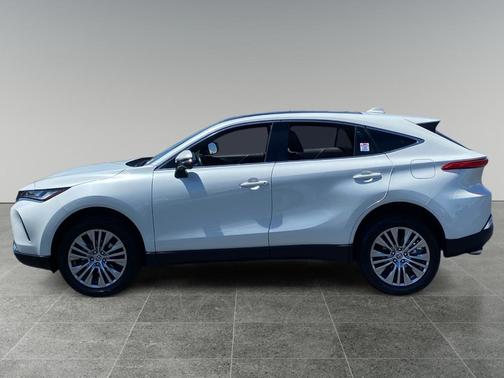 Pearl 2023 Toyota Venza Limited