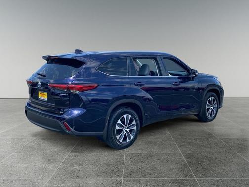 Blueprint 2023 Toyota Highlander Hybrid XLE