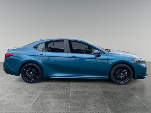 Ocean 2026 Toyota Camry SE