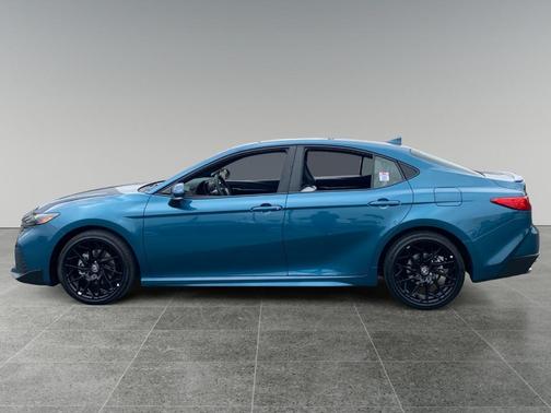 Ocean 2026 Toyota Camry SE