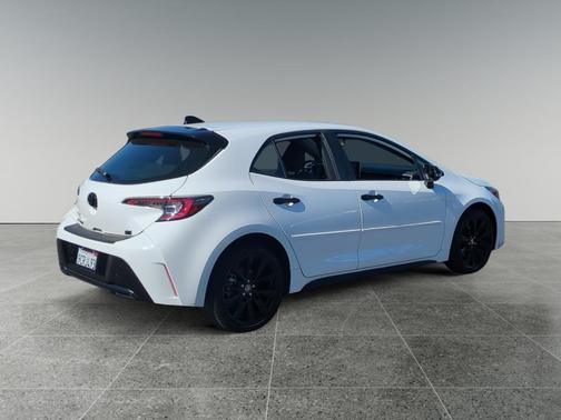 2022 Toyota Corolla Hatchback SE Nightshade