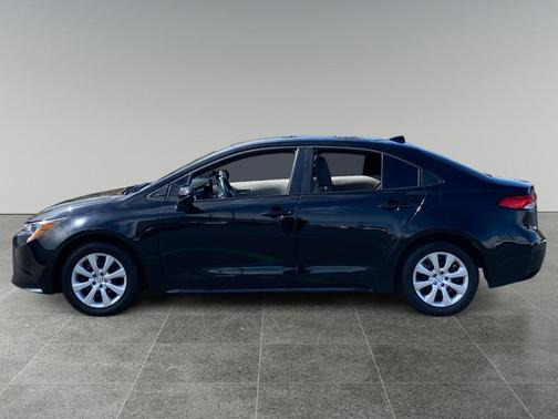 Midnight Black Metallic 2025 Toyota Corolla LE