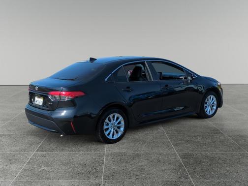 2020 Toyota Corolla XLE