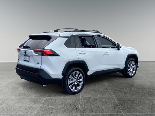 Pearl 2023 Toyota RAV4 XLE Premium