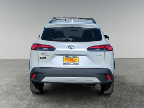 2023 Toyota Corolla Cross XLE