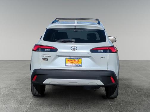 2023 Toyota Corolla Cross XLE