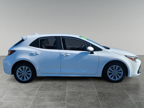 2023 Toyota Corolla Hatchback SE