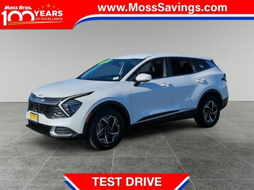 Snow White Pearl 2024 Kia Sportage LX