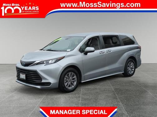 2024 Toyota Sienna LE
