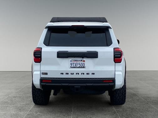 Ice 2025 Toyota 4Runner TRD OFF-ROAD